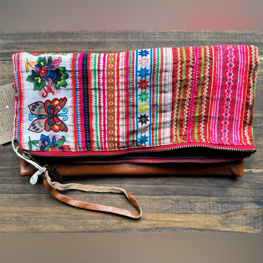 Vaalbara Clutch Bag